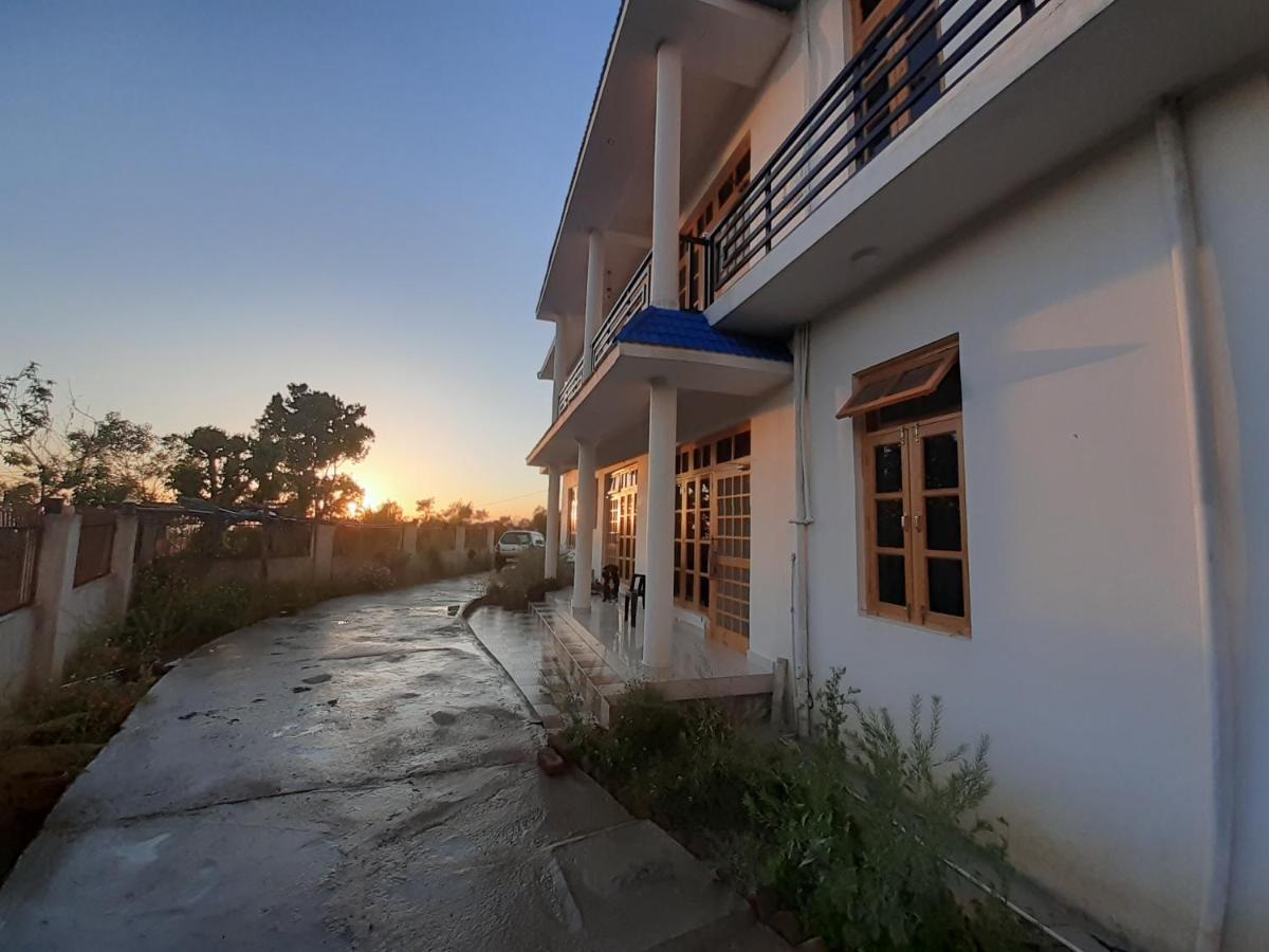 La Maison - A Boutique Bed And Breakfast Bīr Dış mekan fotoğraf