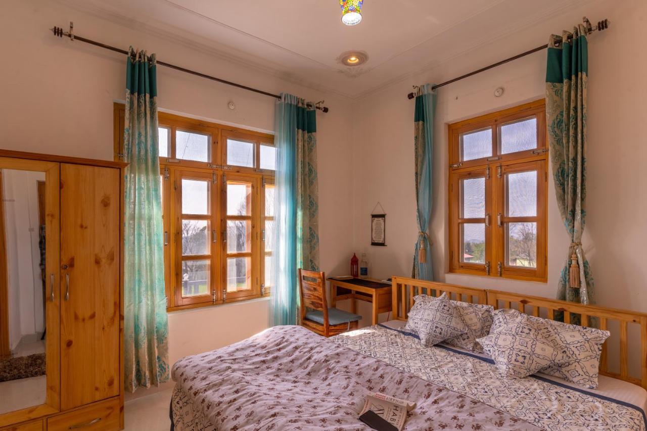 La Maison - A Boutique Bed And Breakfast Bīr Dış mekan fotoğraf