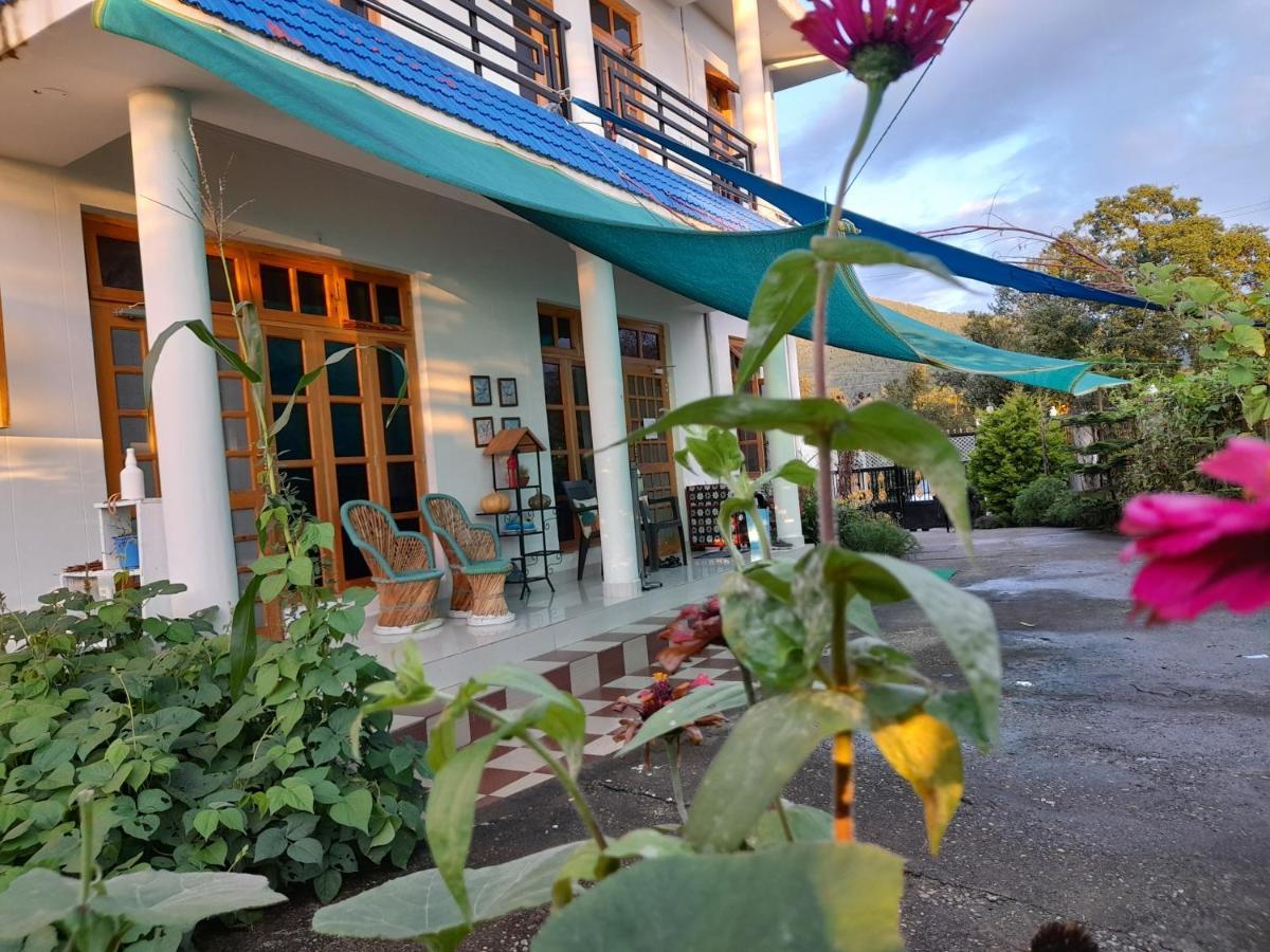 La Maison - A Boutique Bed And Breakfast Bīr Dış mekan fotoğraf