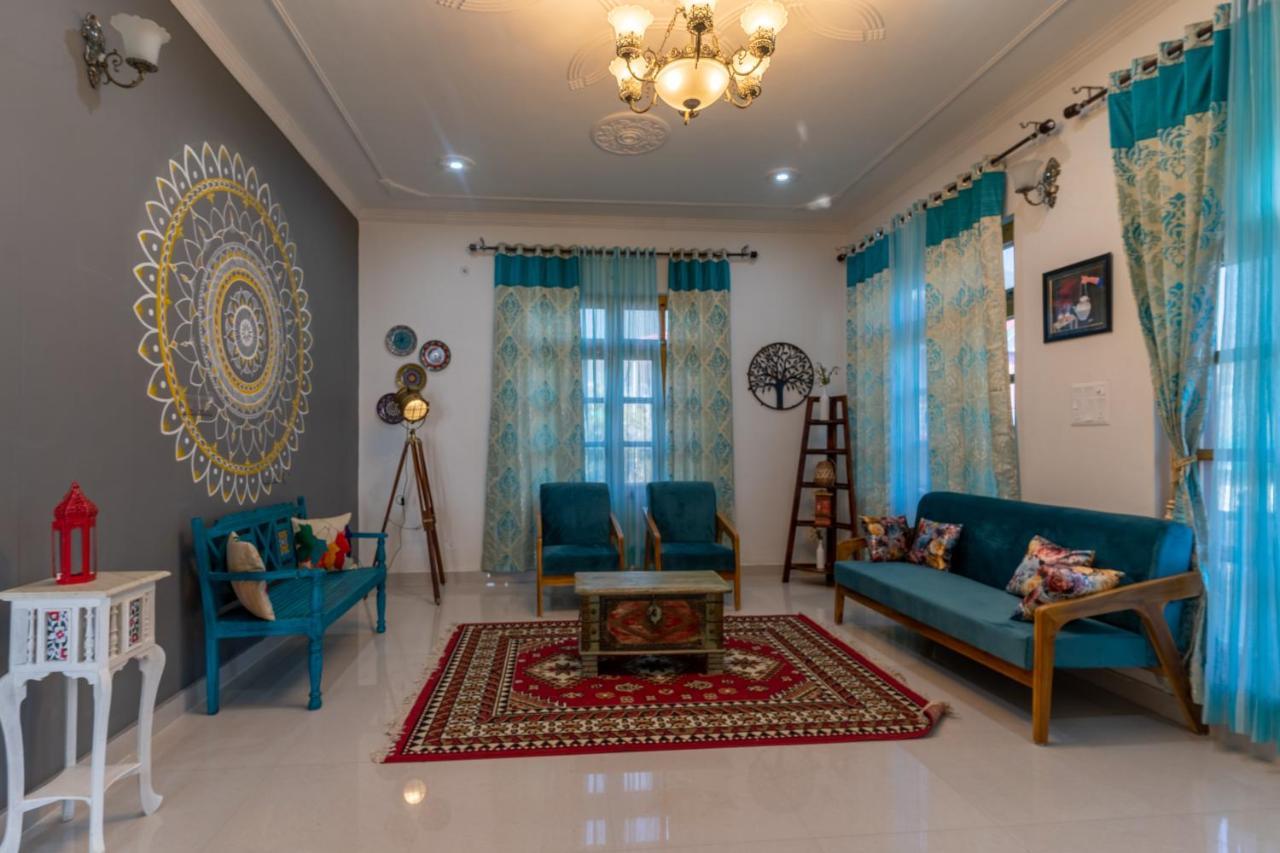 La Maison - A Boutique Bed And Breakfast Bīr Dış mekan fotoğraf
