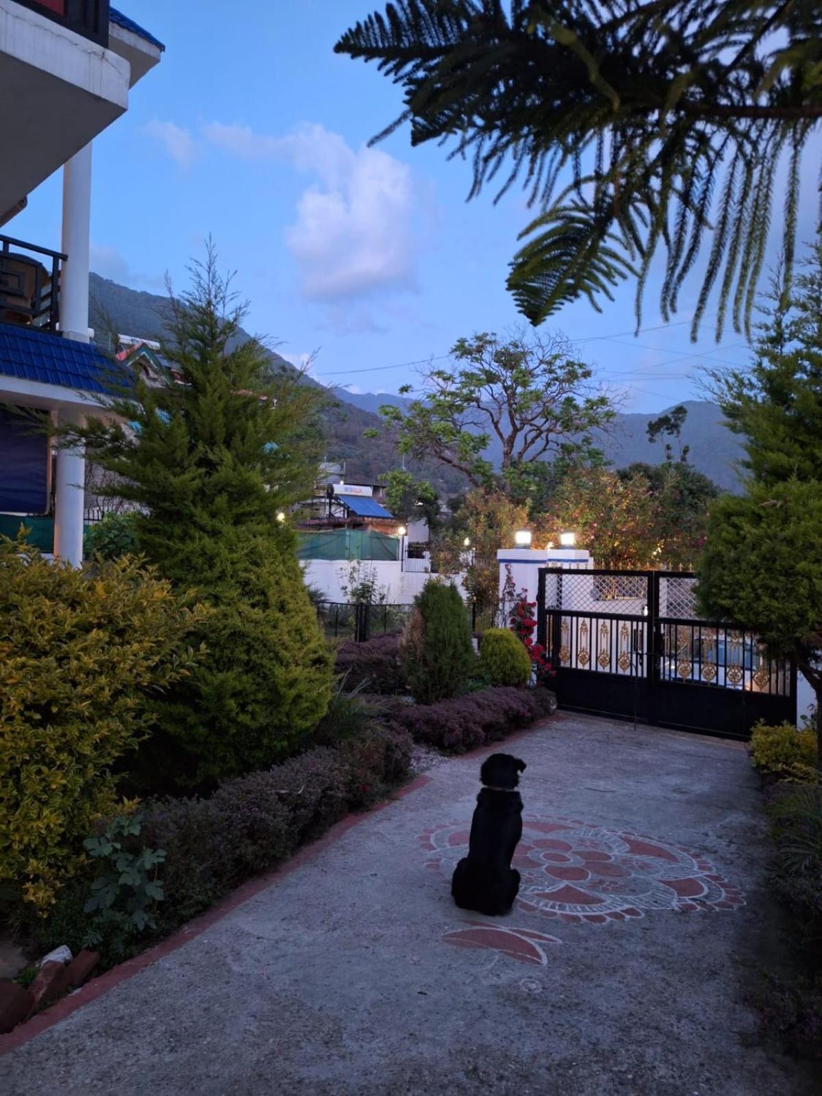 La Maison - A Boutique Bed And Breakfast Bīr Dış mekan fotoğraf