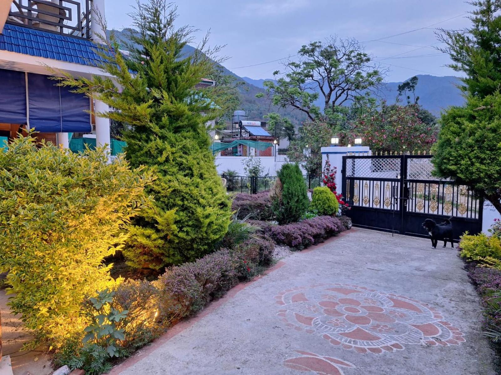 La Maison - A Boutique Bed And Breakfast Bīr Dış mekan fotoğraf