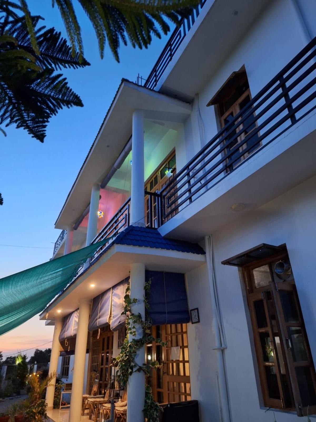 La Maison - A Boutique Bed And Breakfast Bīr Dış mekan fotoğraf