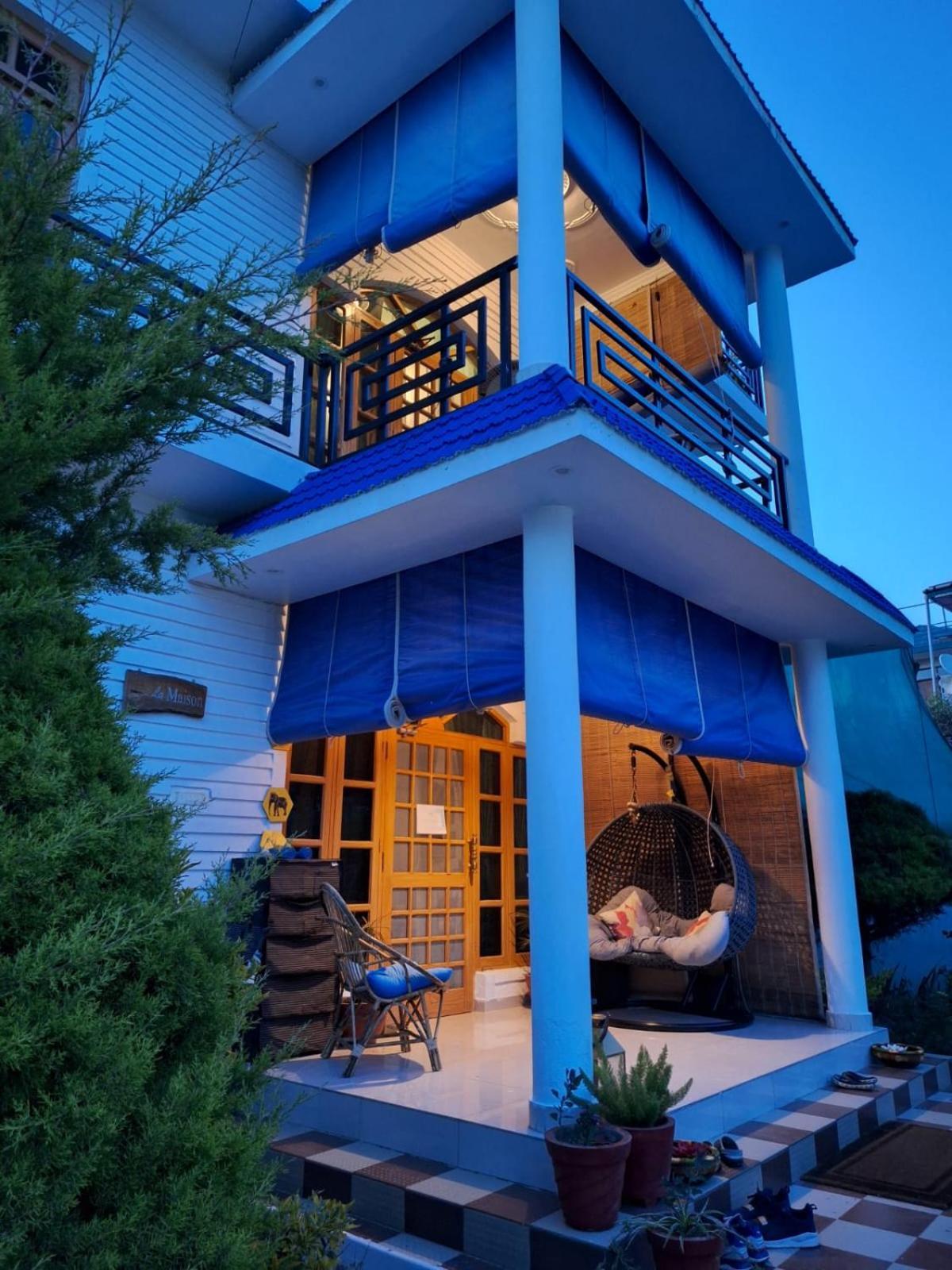 La Maison - A Boutique Bed And Breakfast Bīr Dış mekan fotoğraf